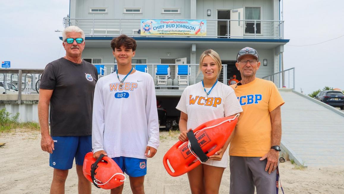 Lực lượng Tuần tra Bờ biển Wildwood Crest: Bài học từ ông bà 1 17505801 080625 wpvi WILDWOODLIFEGUARDS thumbnail