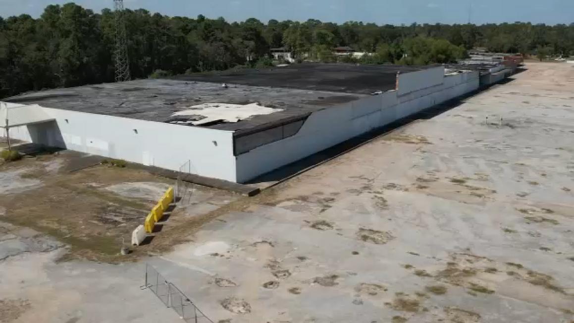 17507100 081125 ktrk abandoned kmart site img