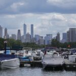 Thị trưởng Chicago Phản đối Kế hoạch Đàn áp Người Nhập cư của Tổng thống Trump