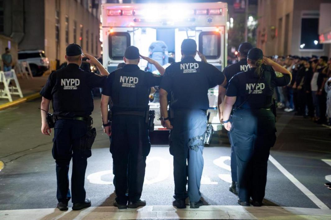 202508050400MCT PHOTO US NEWS POLICE MENTAL HEALTH NY f9313b