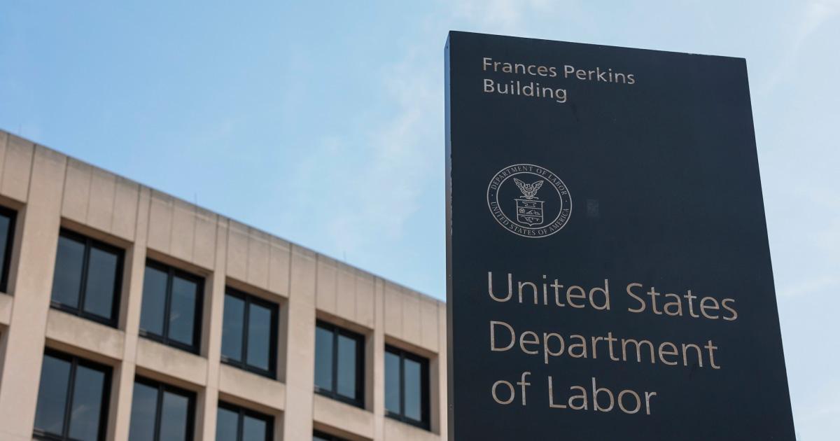 Tổng thống Trump dự kiến đề cử E.J. Antoni làm người đứng đầu Cục Thống kê Lao động 1 250811 Department of Labor ew 702p c8c0a4