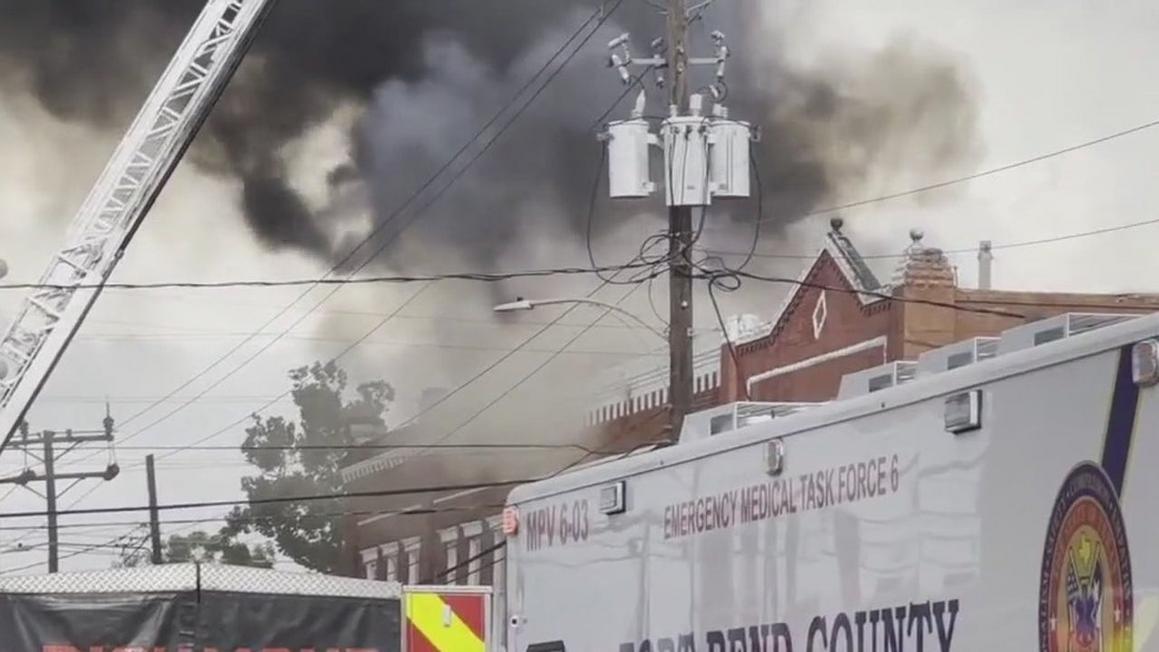 Hỏa hoạn thiêu rụi tòa nhà lịch sử tại Rosenberg 1 811C8E559AE21EA672472564BCF5C5D0