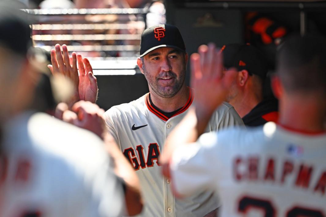BNG L GIANTS 0901 02