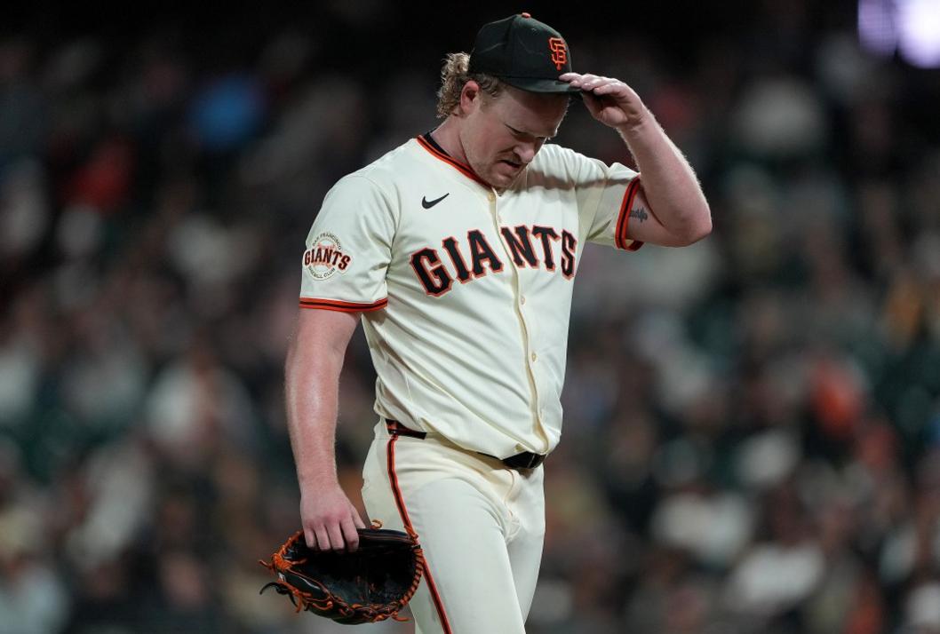 Chuỗi trận sân nhà bết bát của Giants tiếp tục với thất bại trước Padres 1 BNG Z GIANTS 0811