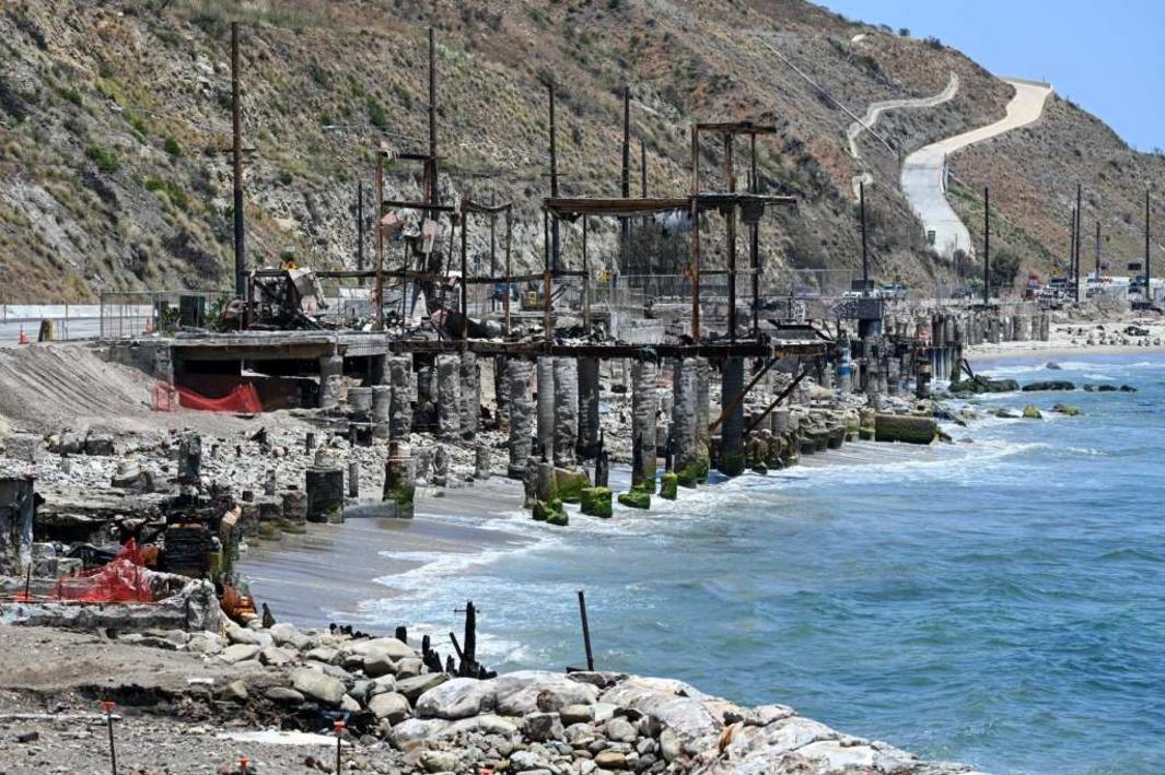 Thống Đốc California và Thị Trưởng Los Angeles Kêu Gọi Các Công Ty Bảo Hiểm Hỗ Trợ Nạn Nhân Hỏa Hoạn 1 LDN L FIRE ANNIV 0706 DC 2