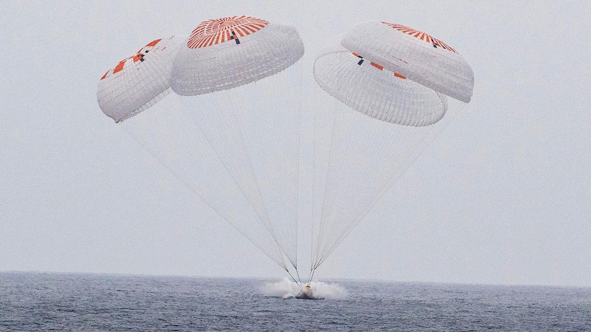 astronaut splashdown august 2025