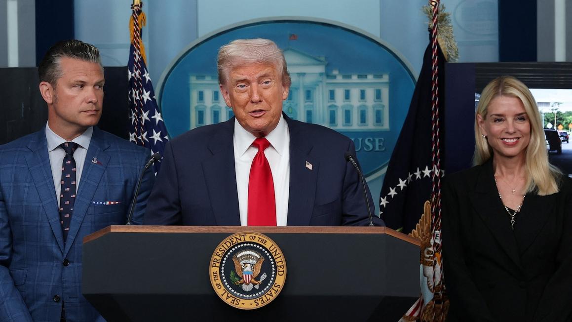 Tổng thống Trump ký gia hạn 90 ngày thỏa thuận thương mại với Trung Quốc 1 donald trump 1 rt gmh