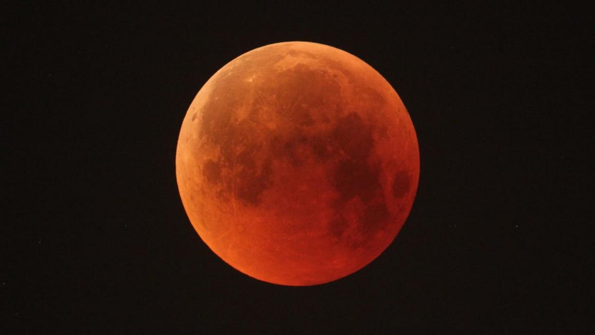 lunar eclipse 27 july 2018 pillars