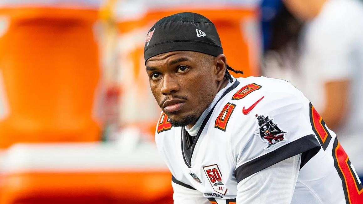 nfl bucs shilo sanders 082425 1 2