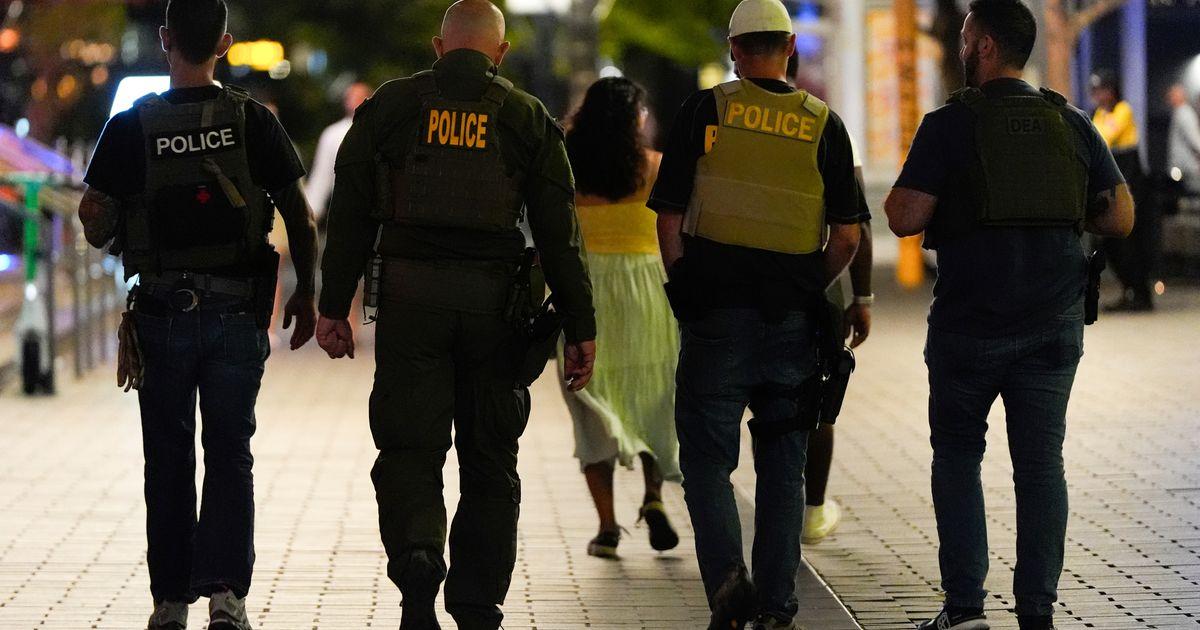 Chính quyền Trump nắm quyền kiểm soát cảnh sát D.C., điều động Vệ binh Quốc gia 1 urnpublicidap.org48b8c936a19531cacf6bfb75e2f32231Trump District of Columbia 37836