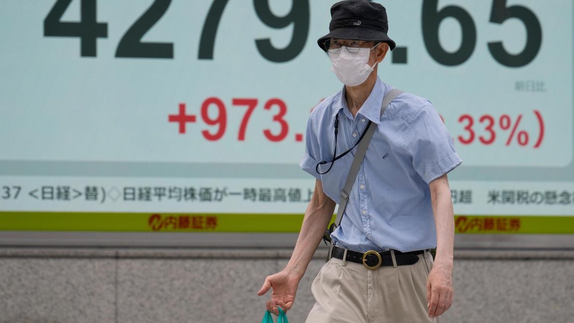 Châu Á Tăng Điểm Khi Trump Trì Hoãn Tăng Thuế Quan Trung Quốc 1