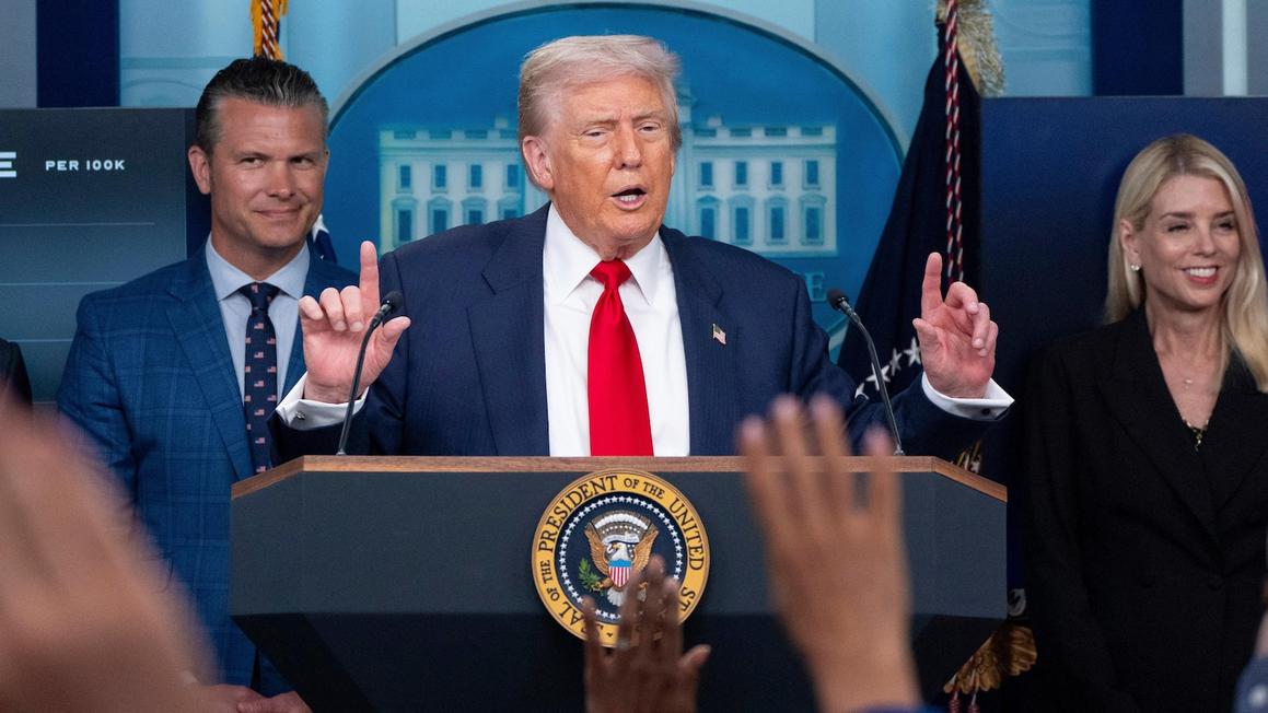 Giới chức Âu Châu mong Tổng Thống Trump bảo vệ lợi ích an ninh tại hội nghị với Putin 1