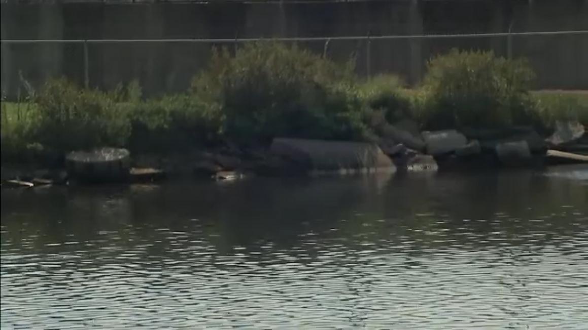 17724435 090225 ktrk water leak galveston img