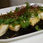 Hương vị ẩm thực Philadelphia: Cá vược Chile hấp xì dầu từ bếp trưởng Nok Suntaranon