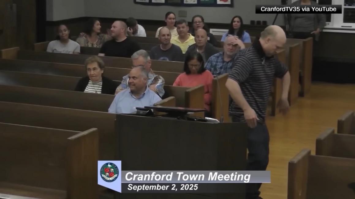 17747657 090525 wpvi cnn dancing nj townhall raw video vid
