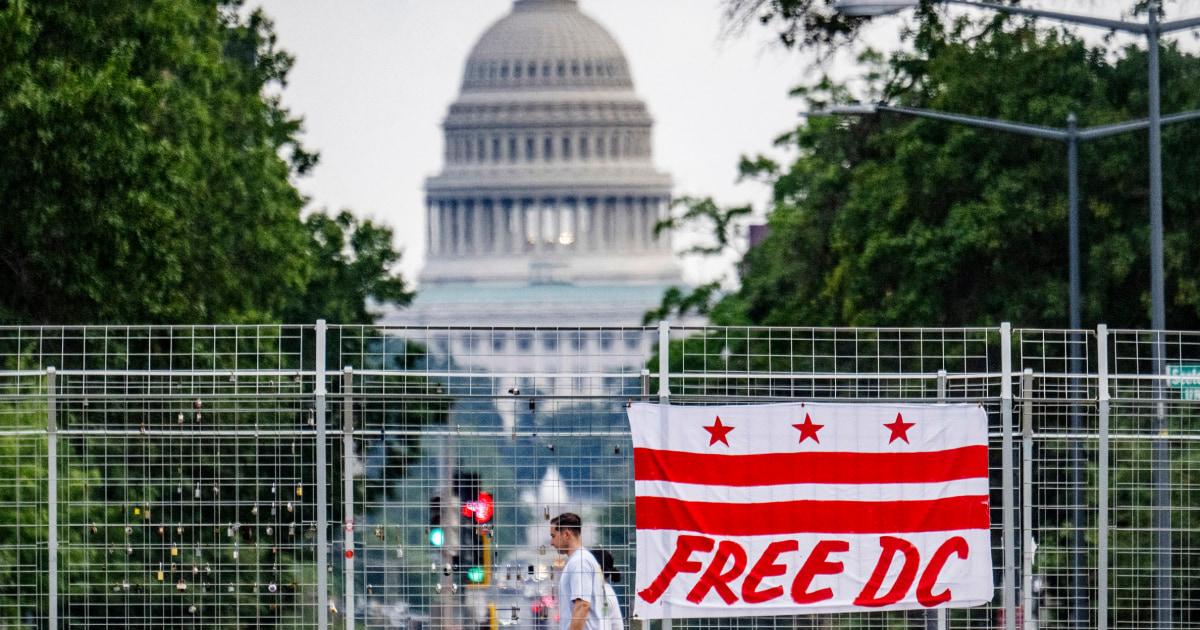 250826 us capitol building ew 1124p 0c53e6