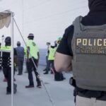 Vụ bố ráp tại Hyundai: Chính sách thương mại và di trú của Tổng Thống Donald Trump xung đột 19 Vụ bố ráp tại Hyundai: Chính sách thương mại và di trú của Tổng Thống Donald Trump xung đột