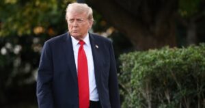 Tổng Thống Trump ký sắc lệnh mở đường cho thỏa thuận TikTok 8 Tổng Thống Trump ký sắc lệnh mở đường cho thỏa thuận TikTok