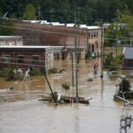 Người dân vùng Appalachia đoàn kết giúp đỡ lẫn nhau sau cơn bão Helene