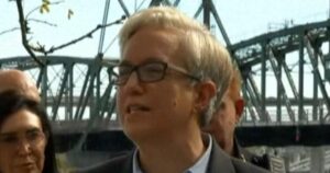 TT Donald Trump họp lãnh đạo Quốc Hội trước nguy cơ chính phủ đóng cửa 21 TT Donald Trump họp lãnh đạo Quốc Hội trước nguy cơ chính phủ đóng cửa