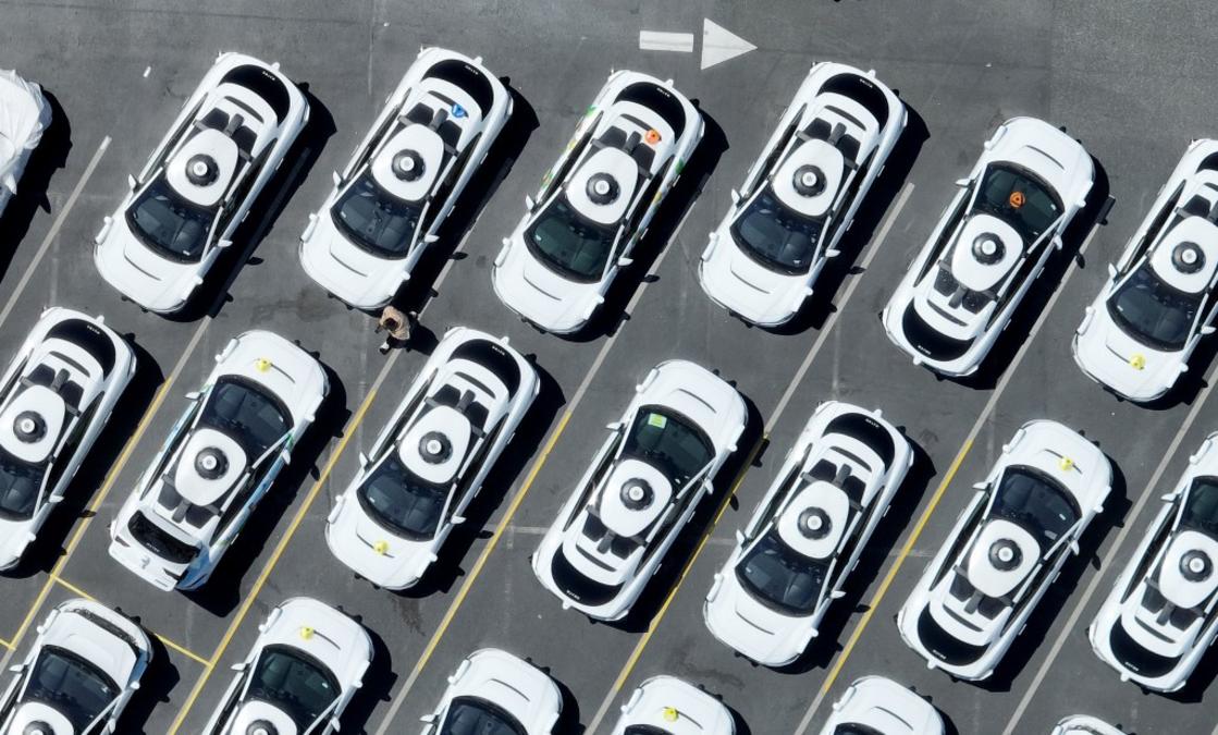 SJM L WAYMO 06XX 1