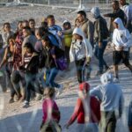 Kiện tụng tại California tố cáo ICE thẩm vấn trẻ em di dân không có người lớn đi kèm 17 Kiện tụng tại California tố cáo ICE thẩm vấn trẻ em di dân không có người lớn đi kèm