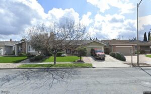 Thị trường địa ốc Santa Clara: Căn nhà trên đường Calle de Stuarda bán với giá 2,575,000 Mỹ kim 3 Thị trường địa ốc Santa Clara: Căn nhà trên đường Calle de Stuarda bán với giá 2,575,000 Mỹ kim