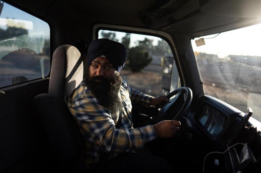 Sikh Truckers 36987 1