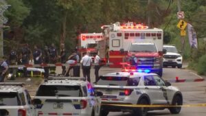 Hoạt động của cảnh sát tạm dừng dịch vụ SEPTA tại Ga Wissahickon 2 Hoạt động của cảnh sát tạm dừng dịch vụ SEPTA tại Ga Wissahickon