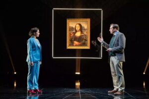 Giải Mã Da Vinci: Sân khấu hóa kỳ công tại Alley Theatre 4 Giải Mã Da Vinci: Sân khấu hóa kỳ công tại Alley Theatre