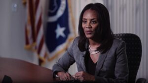 Ủy Viên Tarrant County vắng mặt trong cuộc họp để ngăn chặn bỏ phiếu thuế 11 Ủy Viên Tarrant County vắng mặt trong cuộc họp để ngăn chặn bỏ phiếu thuế