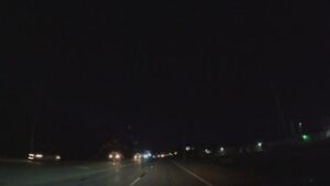 Dân cư vùng Porter sống trong bóng tối vì đèn đường không bật sáng trên con lộ đông đúc 9 Dân cư vùng Porter sống trong bóng tối vì đèn đường không bật sáng trên con lộ đông đúc