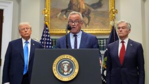 Tổng Thống Trump Đưa Ra Ý Kiến Riêng Về Mối Liên Hệ Giữa Thuốc Tylenol và Tự Kỷ, Trái Ngược Lời Khuyên Khoa Học 26 Tổng Thống Trump Đưa Ra Ý Kiến Riêng Về Mối Liên Hệ Giữa Thuốc Tylenol và Tự Kỷ, Trái Ngược Lời Khuyên Khoa Học