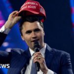 Charlie Kirk, nhà hoạt động trẻ bảo thủ và đồng minh của Trump là ai? 3 Charlie Kirk, nhà hoạt động trẻ bảo thủ và đồng minh của Trump là ai?