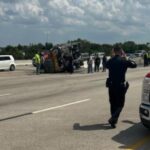 Đường Eastex Freeway hướng Bắc tại Lyons bị phong tỏa sau vụ tai nạn nghiêm trọng có thương vong 12 Đường Eastex Freeway hướng Bắc tại Lyons bị phong tỏa sau vụ tai nạn nghiêm trọng có thương vong