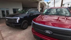 Ưu đãi thuế năng lượng sạch và xe điện tại Mỹ sắp hết hạn 15 Ưu đãi thuế năng lượng sạch và xe điện tại Mỹ sắp hết hạn