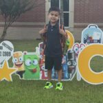 Phụ huynh Texas bức xúc khi con bị gửi về nhà đầy nôn ói dưới luật mới về quyền phụ huynh