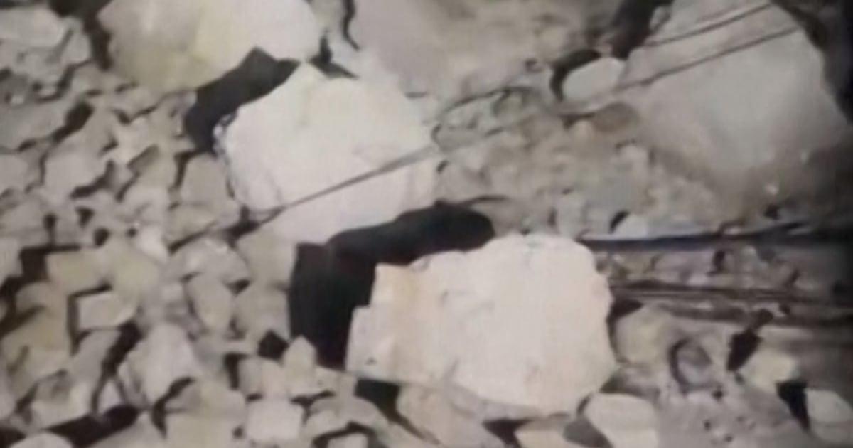 Ít nhất 20 người thiệt mạng trong trận động đất tại Philippines 1 f vert brk la philippines quake 250930 5y3cha