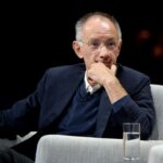 Tỷ phú Mike Moritz chỉ trích phí visa H-1B mới là 'tống tiền' 31 Tỷ phú Mike Moritz chỉ trích phí visa H-1B mới là ‘tống tiền’