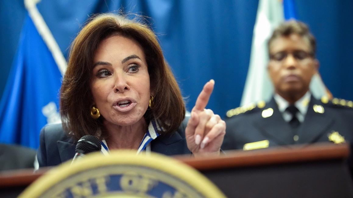 jeanine pirro 3 gty gmh
