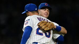 Cầu thủ Matt Shaw của Chicago Cubs có trận đấu xuất sắc sau khi bị bình luận viên Mets chỉ trích vì tham dự lễ tưởng niệm Charlie Kirk 8 Cầu thủ Matt Shaw của Chicago Cubs có trận đấu xuất sắc sau khi bị bình luận viên Mets chỉ trích vì tham dự lễ tưởng niệm Charlie Kirk