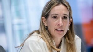 Dân biểu cực tả chỉ trích cố nhân vật bảo thủ sau khi Hạ viện vinh danh 21 Dân biểu cực tả chỉ trích cố nhân vật bảo thủ sau khi Hạ viện vinh danh