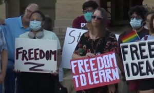 Tự do ngôn luận trong các trường Đại học Mỹ: Một cuộc chiến đang diễn ra 26 Tự do ngôn luận trong các trường Đại học Mỹ: Một cuộc chiến đang diễn ra