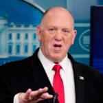 Ông trùm biên giới Tom Homan thề trấn áp bạo lực biểu tình 18 Ông trùm biên giới Tom Homan thề trấn áp bạo lực biểu tình