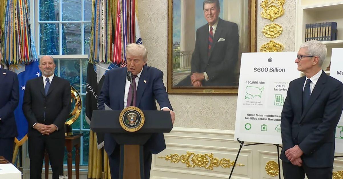 trump cook oval