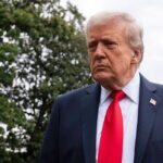 Tổng Thống Donald Trump cân nhắc các biện pháp trừng phạt mới với Nga sau vụ tấn công bằng máy bay không người lái 9 Tổng Thống Donald Trump cân nhắc các biện pháp trừng phạt mới với Nga sau vụ tấn công bằng máy bay không người lái