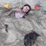Cô bé 8 tuổi bị cá mập tấn công ở bãi biển Galveston