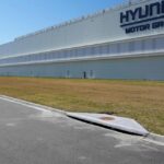 Sở Di Trú Mỹ bố ráp công trường Hyundai ở Georgia
