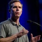Thống đốc Kentucky Andy Beshear ra mắt podcast, mở rộng ảnh hưởng chính trị