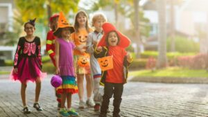 Gợi ý những bộ trang phục Halloween 2025 đẹp nhất cho trẻ em 9 Gợi ý những bộ trang phục Halloween 2025 đẹp nhất cho trẻ em